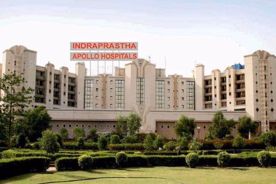 Dr. (Prof.) Rajesh Chawla